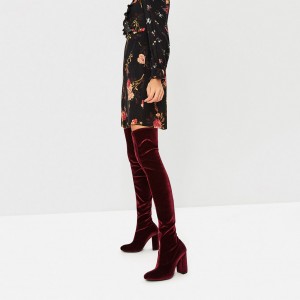 Velvet boots €69.95 Zara